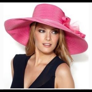 Fine Millinery Pink Kentucky Derby lane hat!